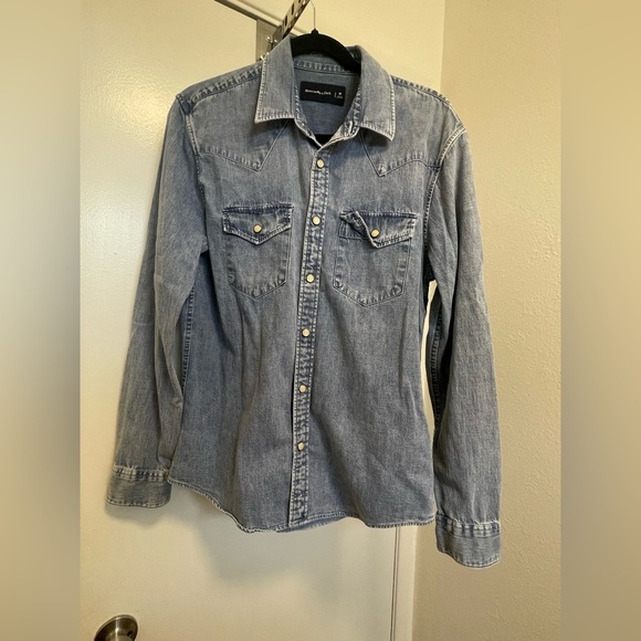 Abercrombie & Fitch Tops - Men’s  Abercrombie & Fitch Light Blue Denim Button Down Shirt